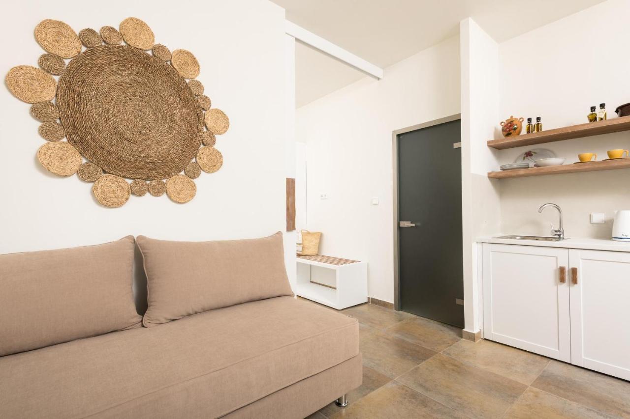 Konstantinou Deluxe Apartments Скала-Марион Экстерьер фото