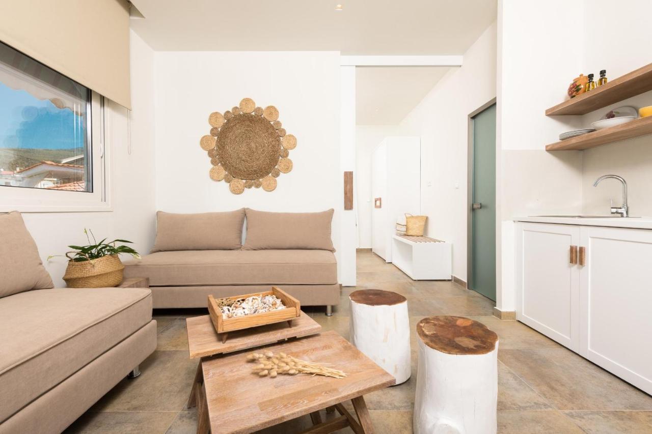 Konstantinou Deluxe Apartments Скала-Марион Экстерьер фото